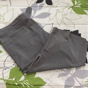 Gray capri dress pants.